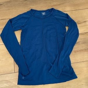 Athleta long sleeve